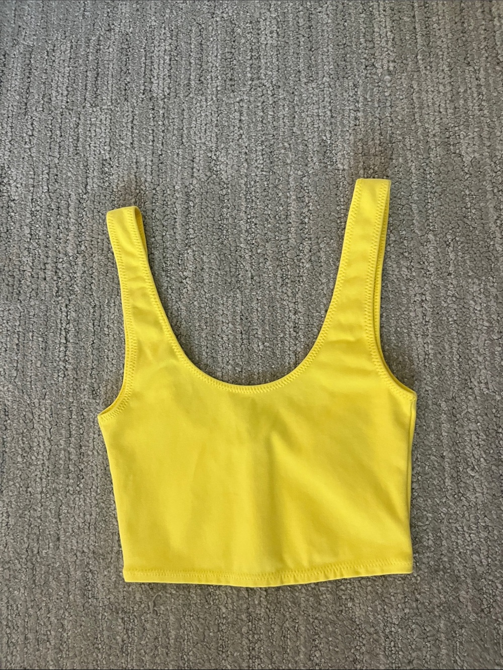 Aritzia Sunny Yellow Scoop Cropped Tank